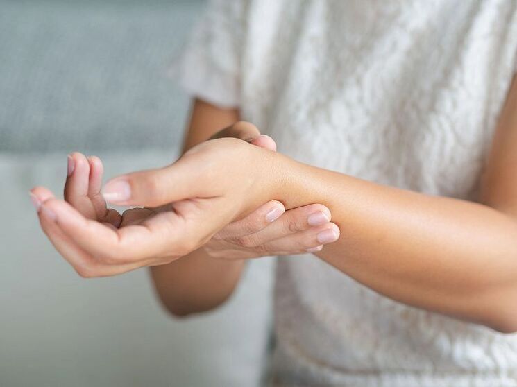 Wat ass den Ënnerscheed tëscht Arthritis an Arthrosis